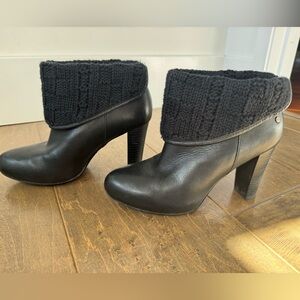 UGG Dandylion Tres Black Boot